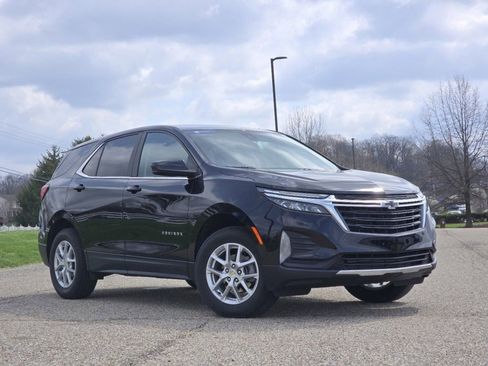 Used 2024 Chevrolet Equinox LT image 2