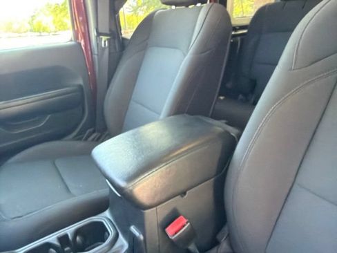 Used 2021 Jeep Wrangler Unlimited Sport AWD/4WD image 21