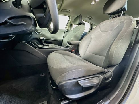 Used 2025 Kia K4 FWD image 13