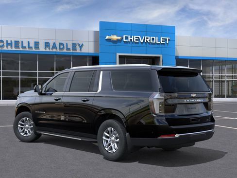 New 2026 Chevrolet Suburban LT w/ Comfort Package image 3