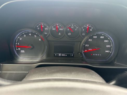 Used 2021 Chevrolet Silverado 1500 Custom Trail Boss AWD/4WD image 15