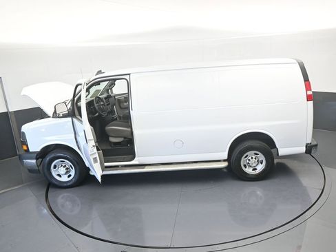 Used 2024 Chevrolet Express 2500 w/ Driver Convenience Package image 57