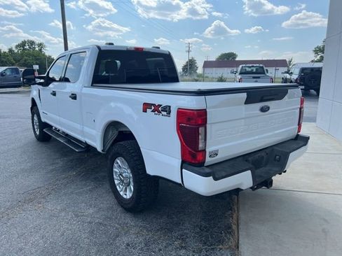 Used 2022 Ford F250 XLT w/ FX4 Off-Road Package image 6