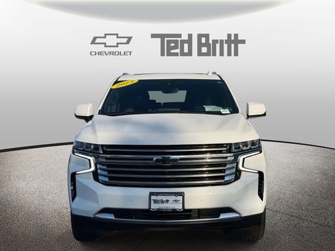 Certified 2023 Chevrolet Suburban High Country image 2