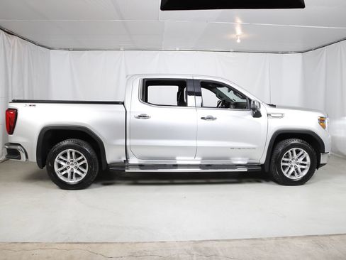 Used 2019 GMC Sierra 1500 SLT w/ SLT Premium Plus Package AWD/4WD image 2