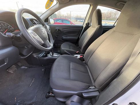 Used 2016 Nissan Versa S Plus FWD image 19