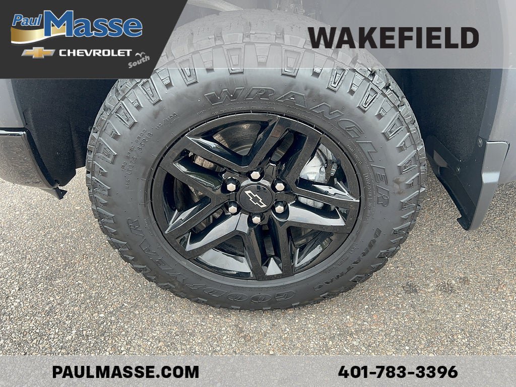 Used 2022 Chevrolet Silverado 1500 Custom Trail Boss AWD/4WD image 13