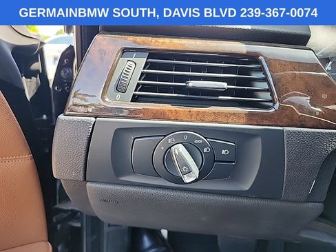 Used 2013 BMW 335i Convertible RWD image 26