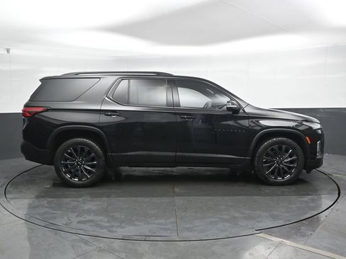 Used 2023 Chevrolet Traverse RS image 5