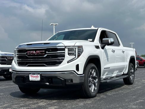 New 2026 GMC Sierra 1500 SLT w/ SLT Premium Package AWD/4WD image 2