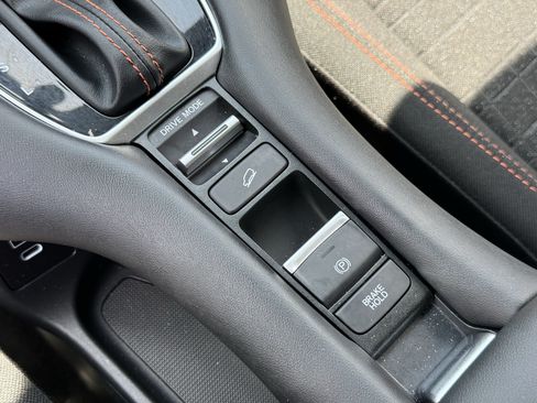 Used 2025 Honda HR-V Sport image 25