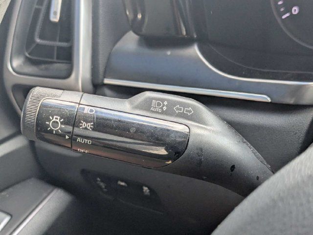 Used 2023 Kia Sorento S FWD image 27