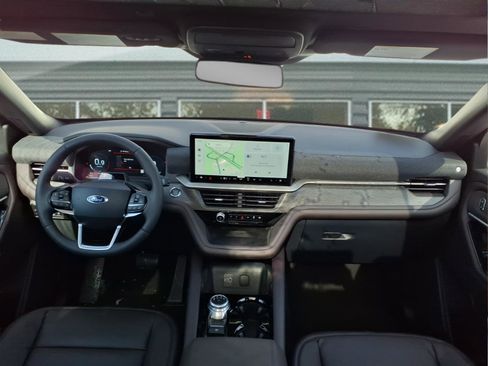 New 2026 Ford Explorer Platinum w/ LUX Leather Package image 7