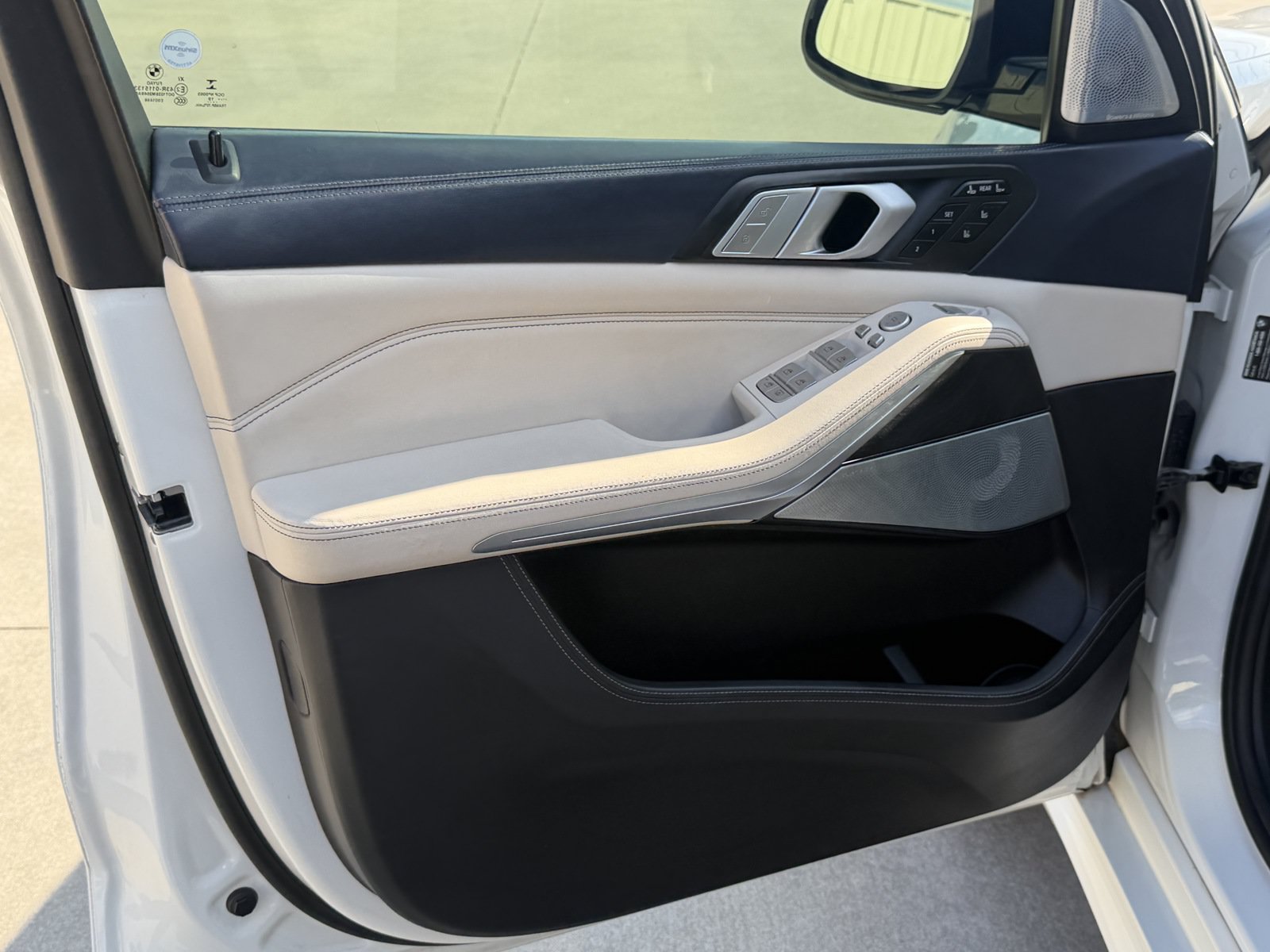 Used 2019 BMW X7 xDrive50i w/ Dynamic Handling Package AWD/4WD image 21