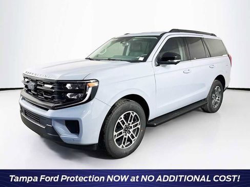 New 2026 Ford Expedition Active image 1