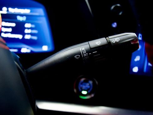 Used 2024 Chevrolet Corvette Stingray Premium Conv w/ Z51 Performance Package image 23