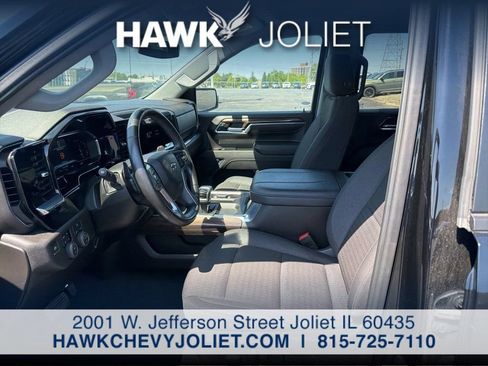 Used 2024 Chevrolet Silverado 1500 RST w/ Redline Edition AWD/4WD image 10