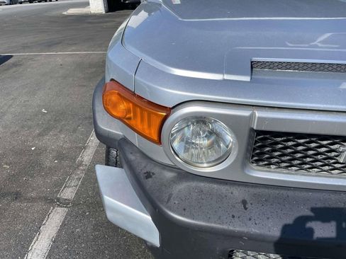 Used 2007 Toyota FJ Cruiser 4WD image 15