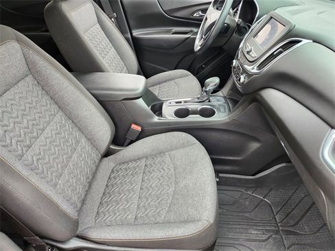 Used 2023 Chevrolet Equinox LT image 15