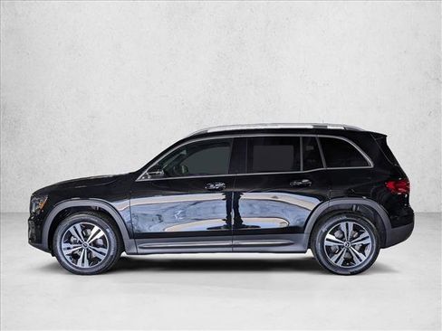 Used 2025 Mercedes-Benz GLB 250 image 8