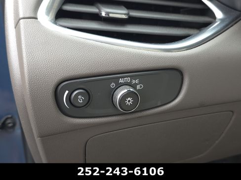 Used 2024 Chevrolet Malibu LT FWD image 25