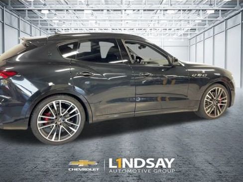 Used 2022 Maserati Levante Modena S image 2