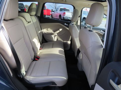 Used 2019 Ford Escape SEL image 38