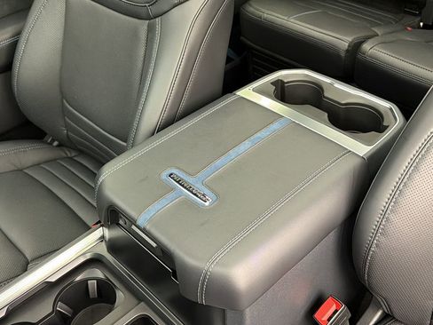 Used 2026 Ford F450 Platinum w/ FX4 Off-Road Package image 27