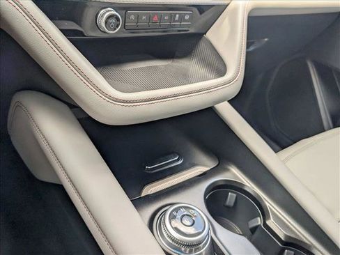 New 2025 Ford Explorer Active w/ Active Comfort Package image 14