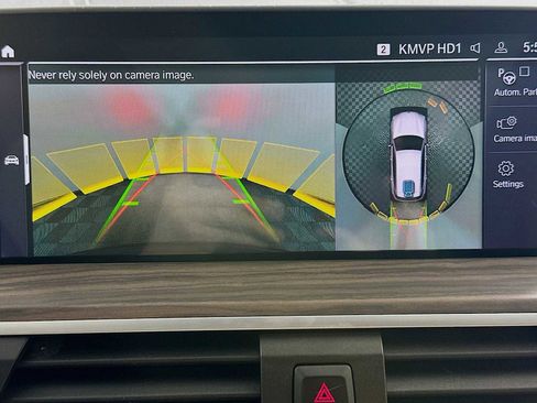 Used 2021 BMW X3 xDrive30e w/ M Sport Package image 18