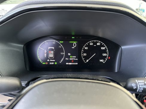 Used 2024 Honda CR-V Sport Touring image 11