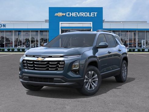 New 2026 Chevrolet Equinox LT w/ Convenience Package II AWD/4WD image 6