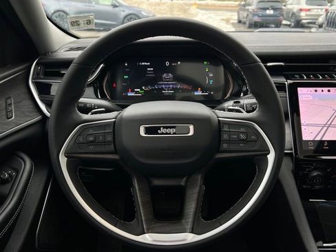 Used 2024 Jeep Grand Cherokee Limited 4xe w/ Luxury Tech Group II image 27