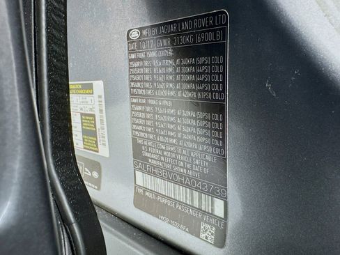 Used 2017 Land Rover Discovery HSE Luxury image 25