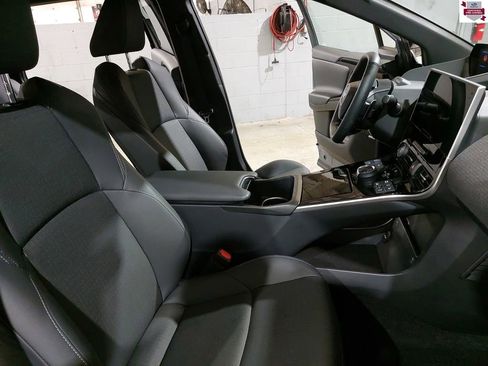 Certified 2025 Subaru Solterra Touring image 10