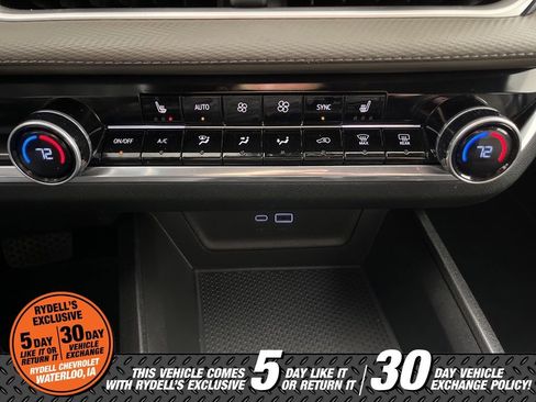 Certified 2025 Chevrolet Equinox LT w/ Convenience Package II AWD/4WD image 35