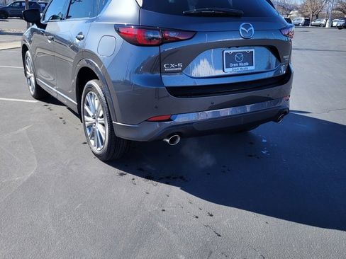 Used 2023 MAZDA CX-5 Signature image 10