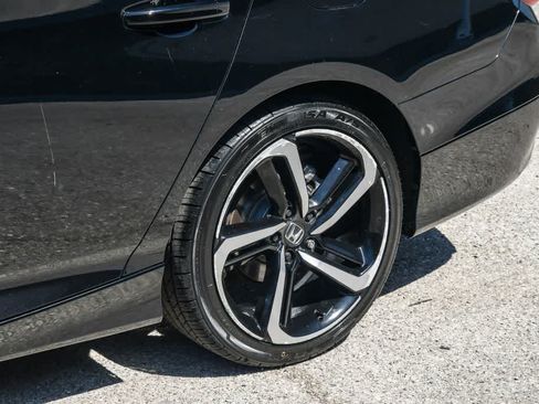 Used 2019 Honda Accord Sport image 11