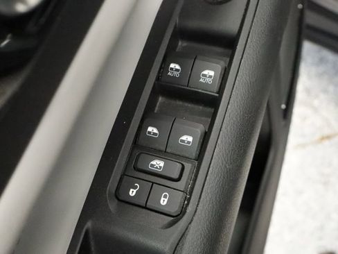 Certified 2022 Jeep Compass Limited image 31