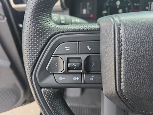 Used 2025 Toyota Tacoma SR5 image 15