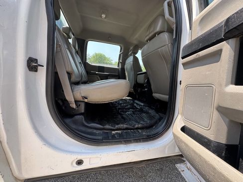 Used 2019 Ford F250 XL w/ Power Equipment Group image 23