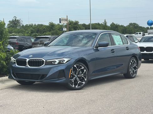 New 2025 BMW 330i Sedan w/ Premium Package image 2
