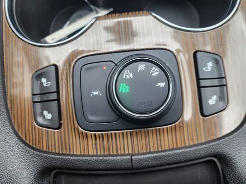 Used 2021 GMC Acadia SLE w/ Driver Convenience Package image 51