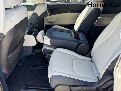 New 2026 Kia Carnival SX Prestige FWD image 12