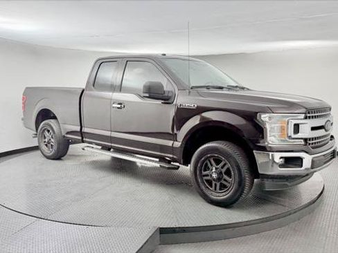 Used 2018 Ford F150 XLT w/ Equipment Group 302A Luxury RWD image 11