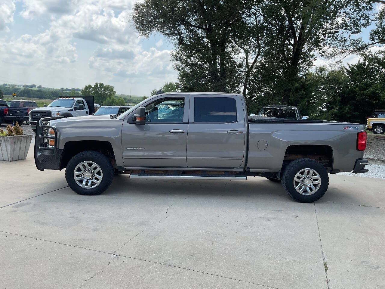 Used 2017 Chevrolet Silverado 2500 LT w/ LT Fleet Convenience Package AWD/4WD image 6