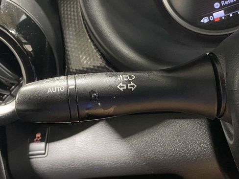 Used 2019 Nissan Kicks SV FWD image 23
