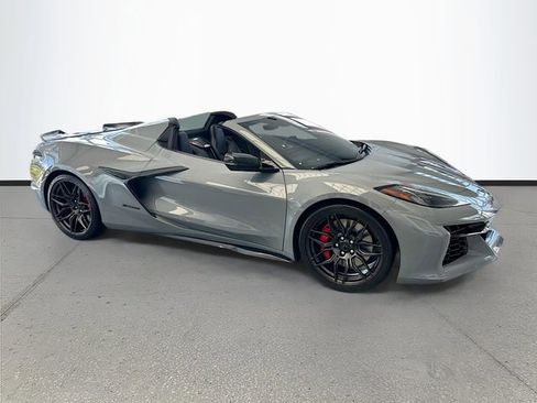 Used 2024 Chevrolet Corvette Z06 w/ Stealth Interior Trim Package RWD image 25