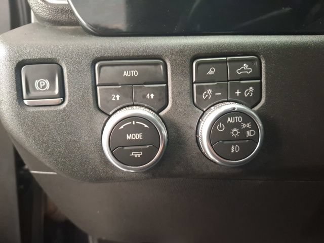 Used 2026 GMC Sierra 1500 SLT AWD/4WD image 21