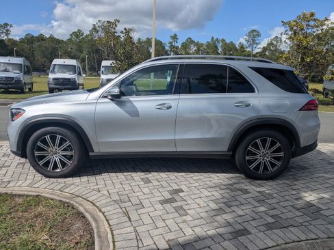 Certified 2025 Mercedes-Benz GLE 450e 4MATIC image 9